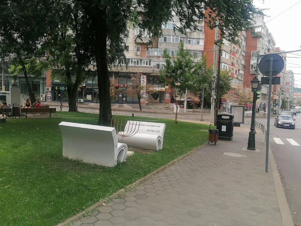 Plaza de los mártires judíos de Iași — foto 5
