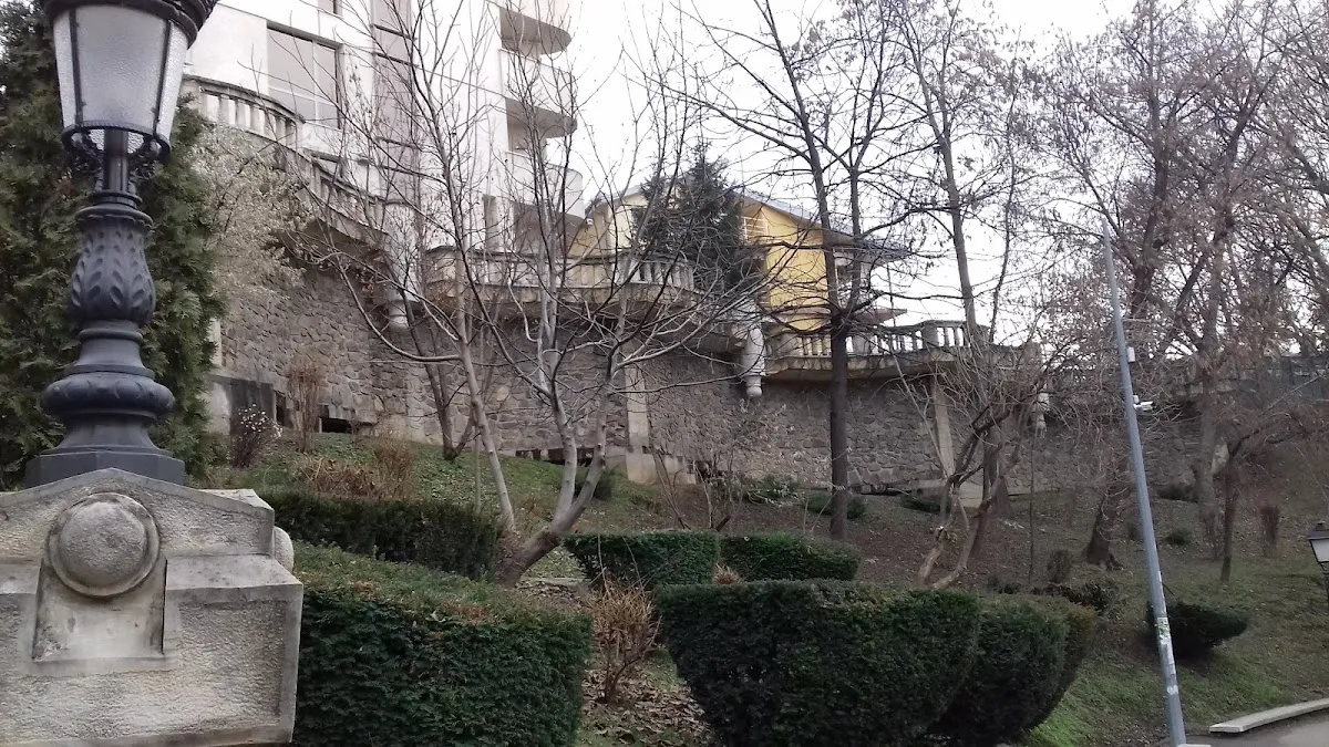 Plaza de los mártires judíos de Iași — foto 6