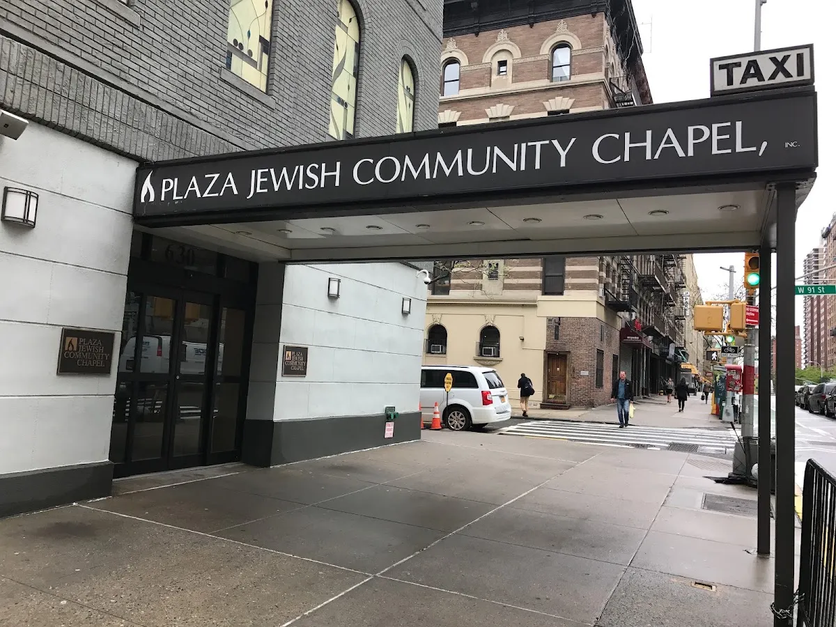 Plaza Jewish Community Chapel — photo 2