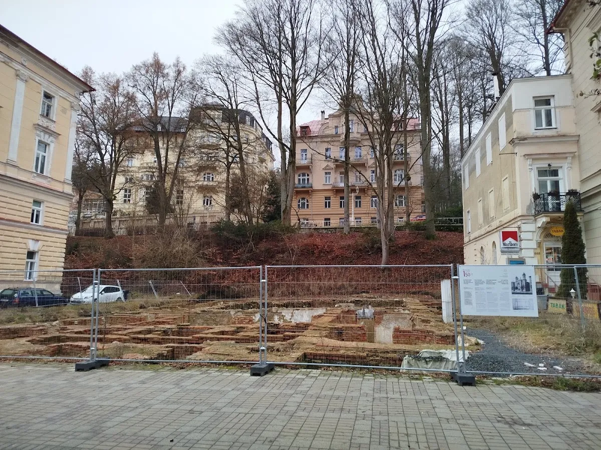 Pomník bývalé synagogy Mariánské Lázně — foto 4