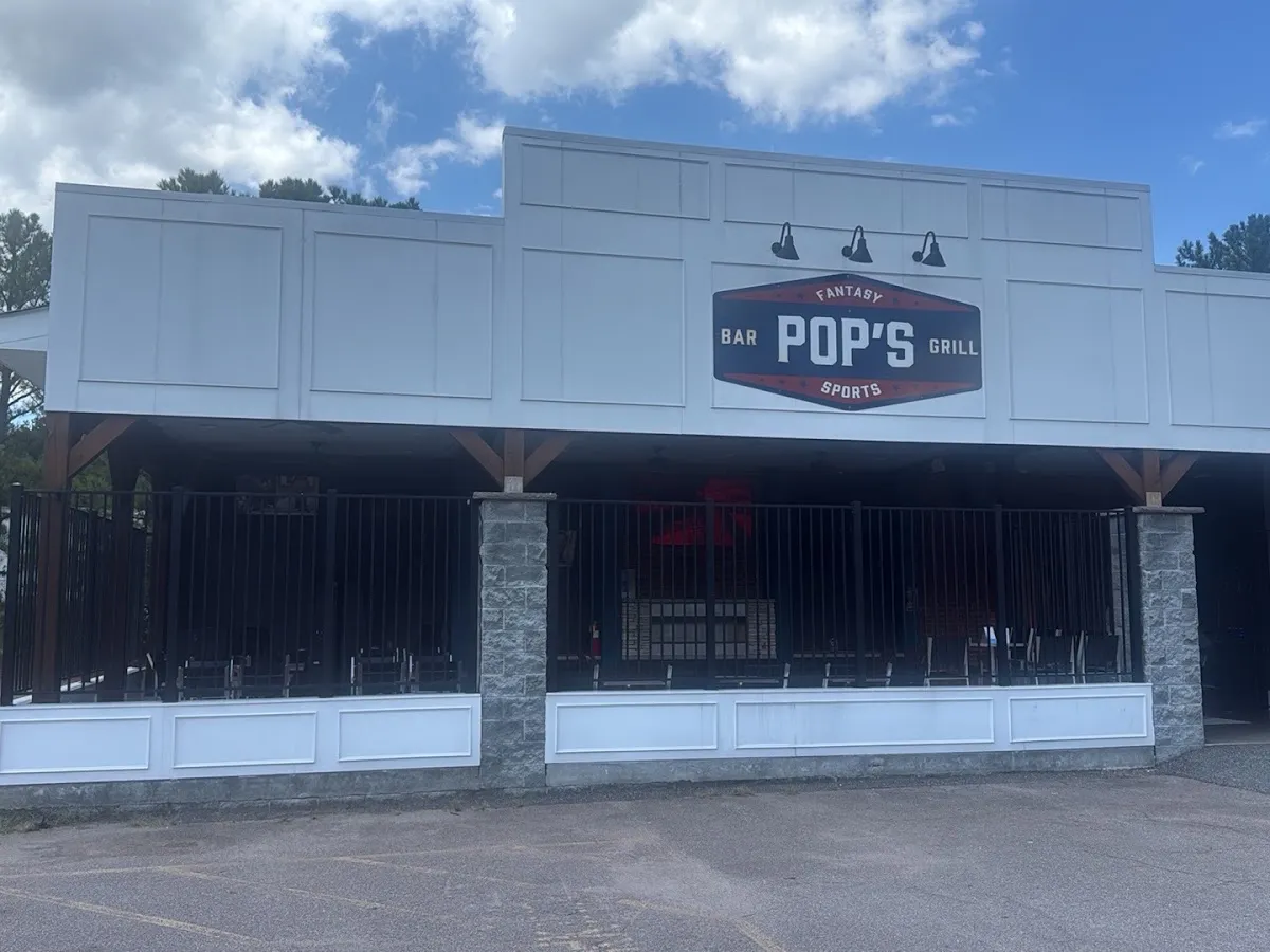 Pop's Bar and Grill — photo 5