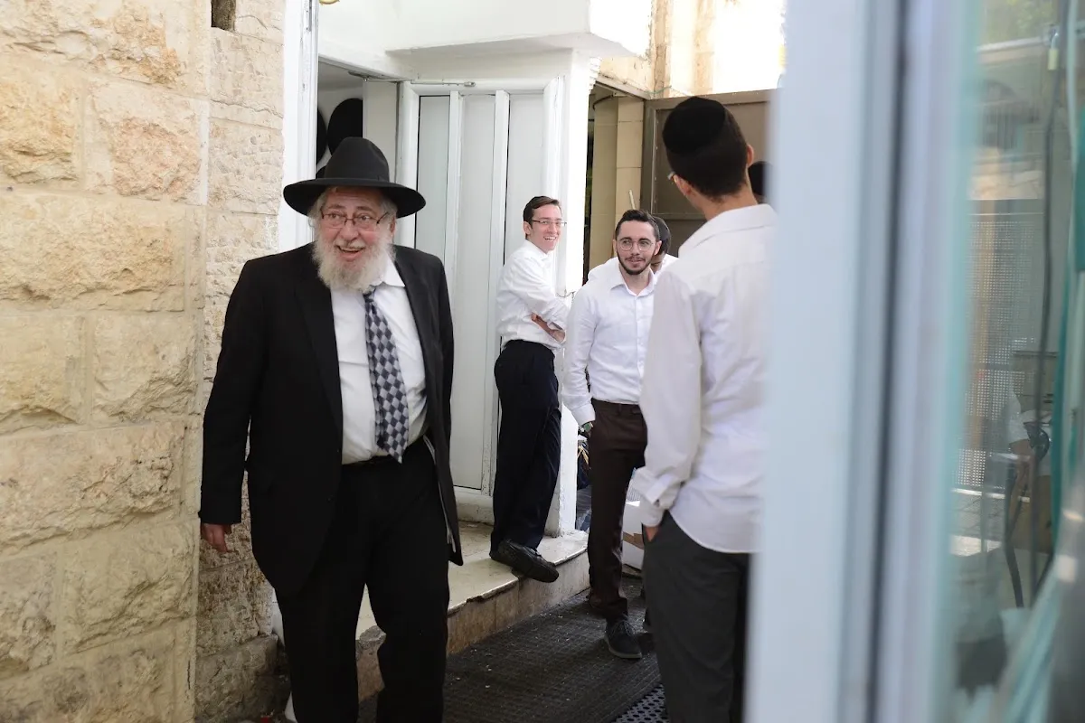 Portnoy's Yeshiva — foto 5