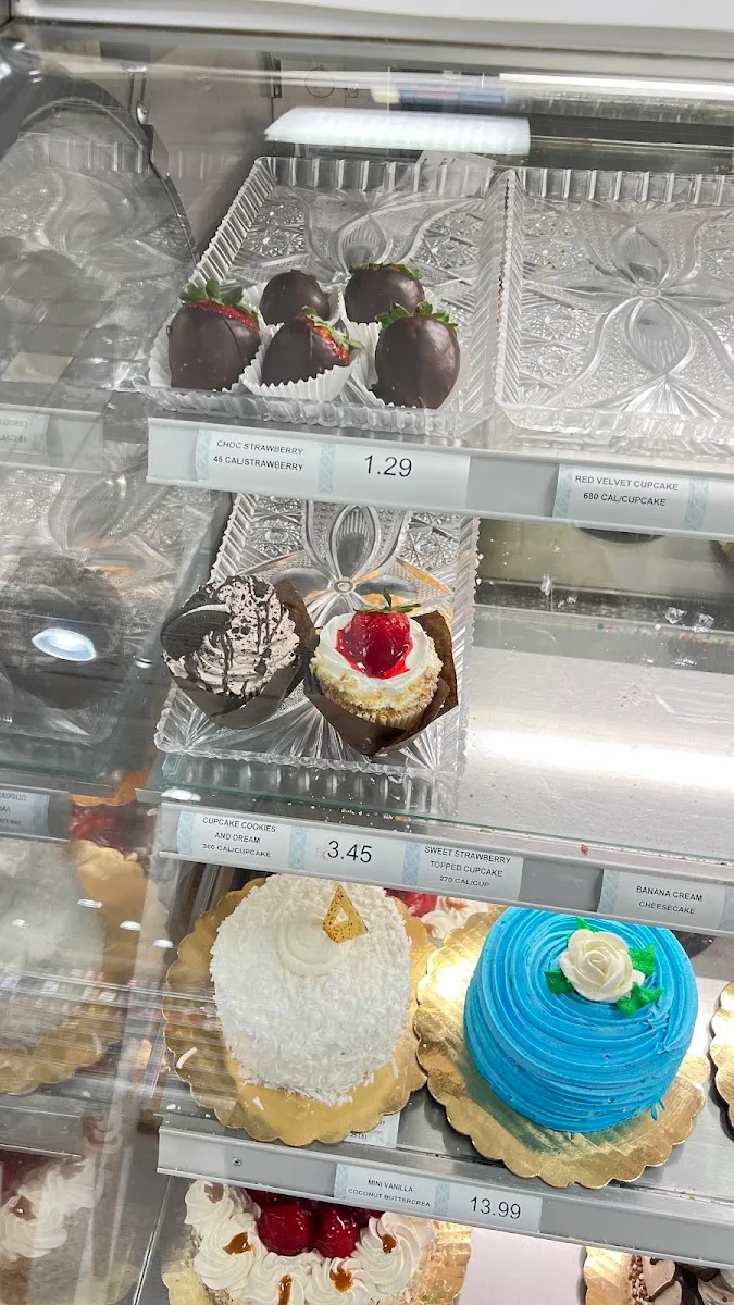 Publix Super Market at Ashley Landing Mall (Sam Rittenberg) — photo 3