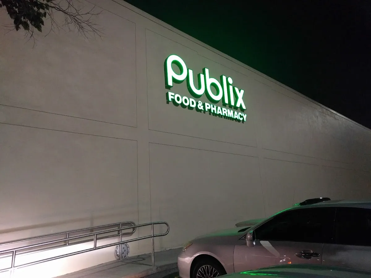 Publix Super Market at Ashley Landing Mall (Sam Rittenberg) — photo 5