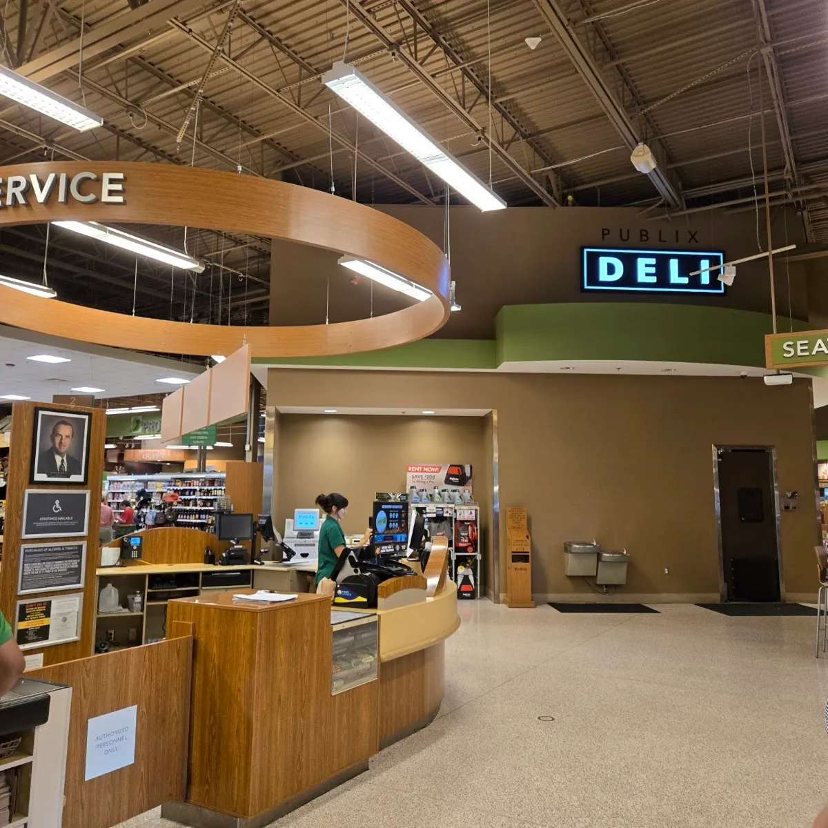 Publix Super Market at Pinnacle Point (Asheville) — photo 4