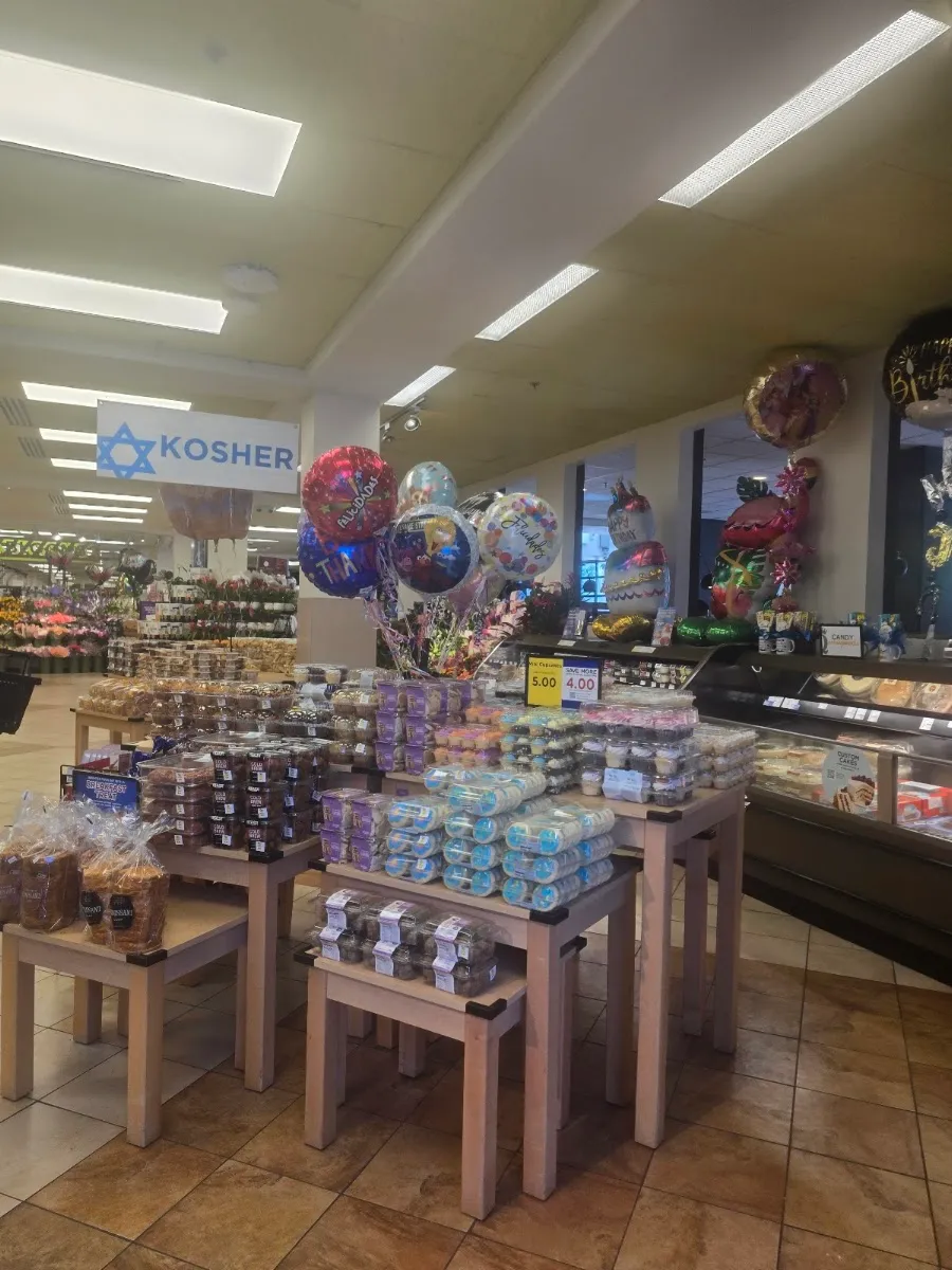 QFC (University Village) — foto 10