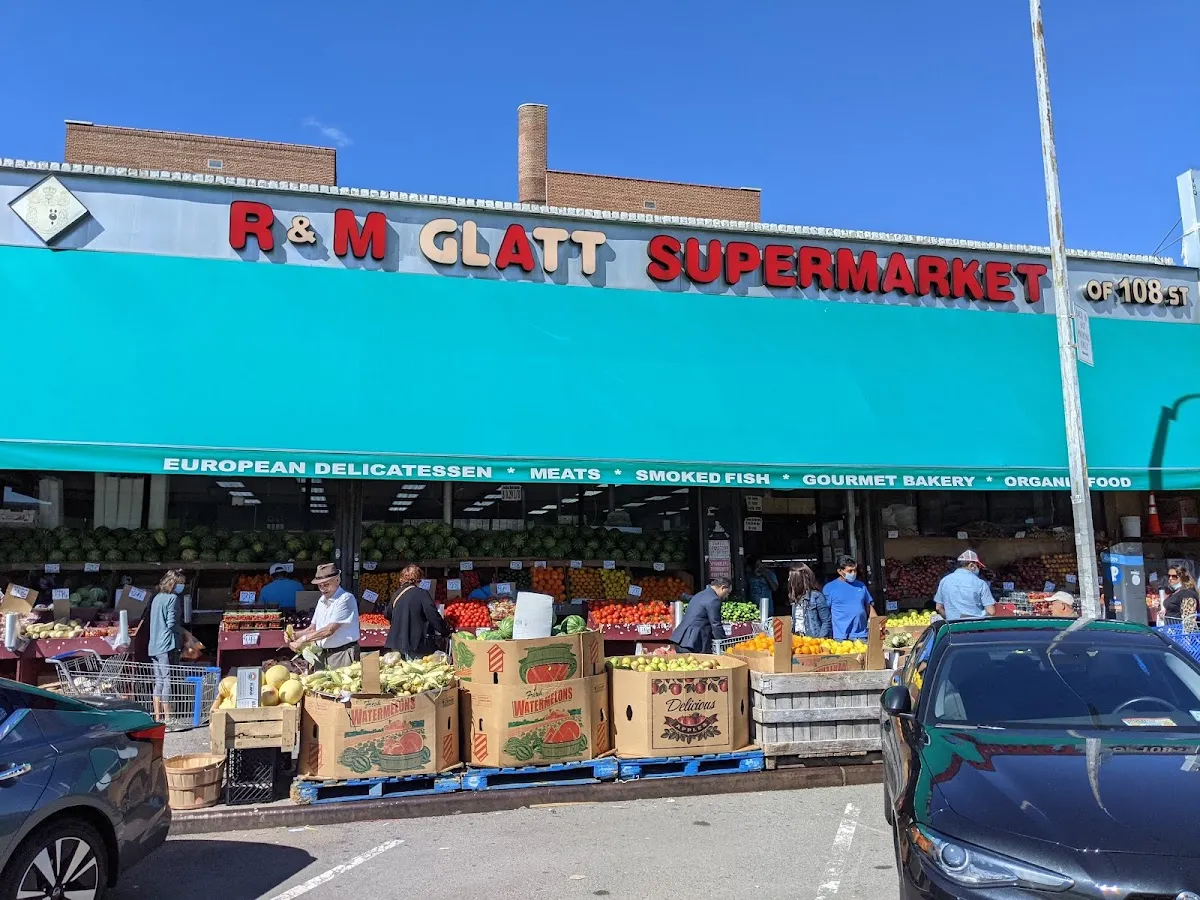 R&M Glatt Supermarket