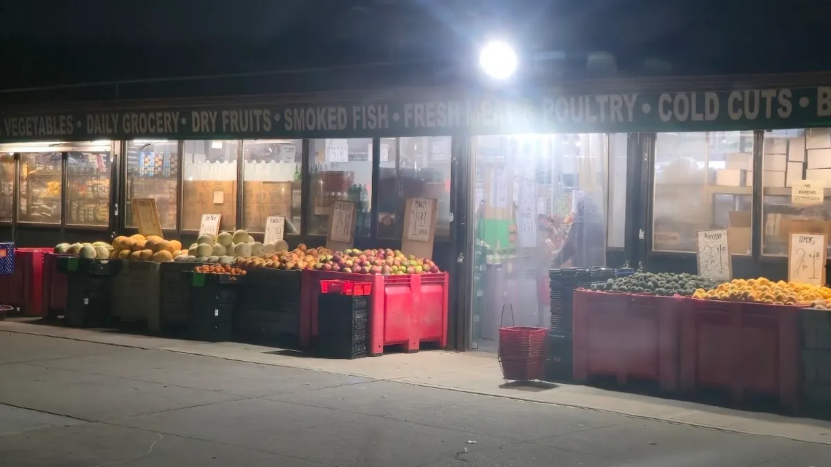 R&M Main Supermarket