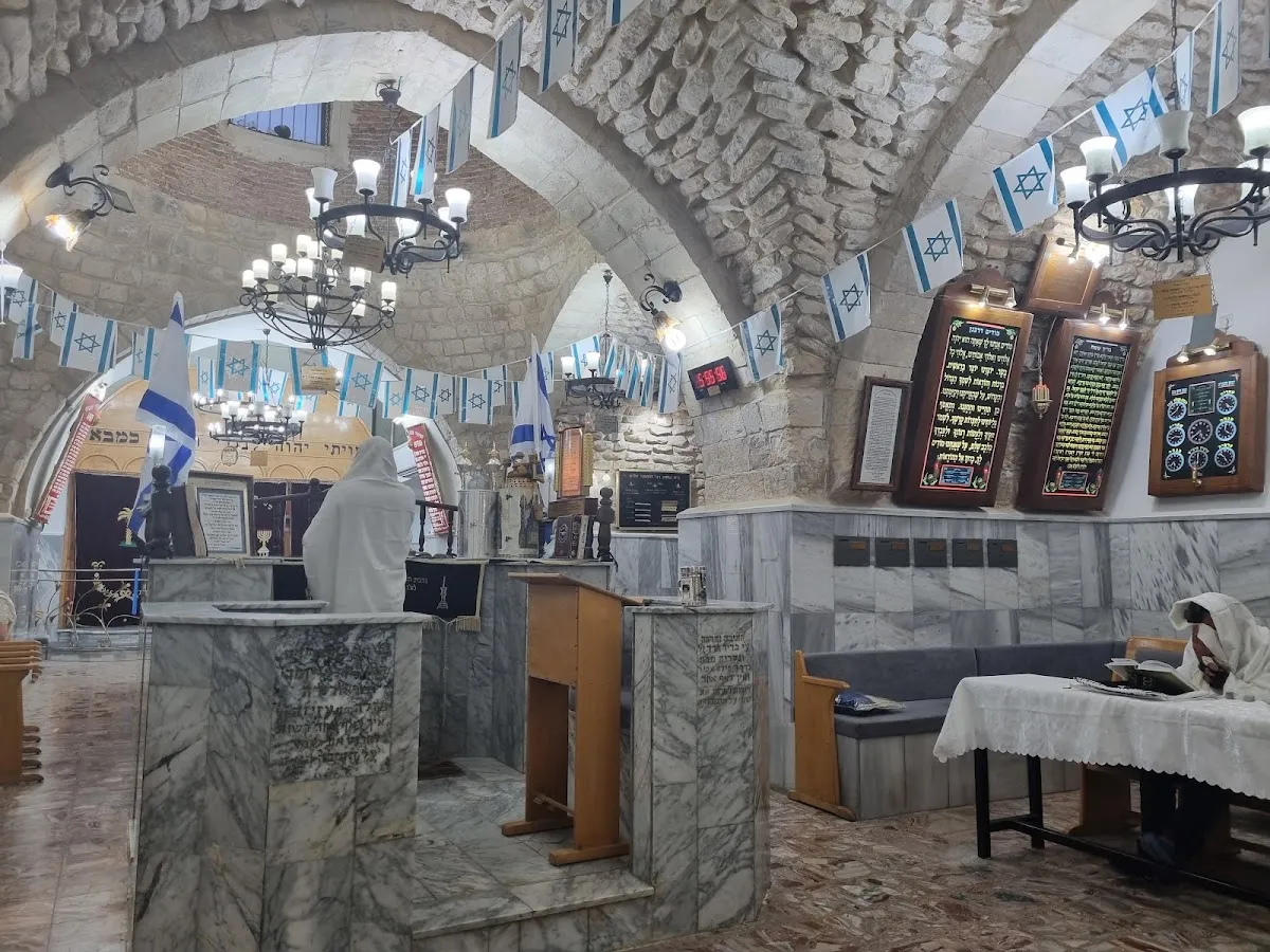 Rabbi Chomani Alush Synagogue — foto 8
