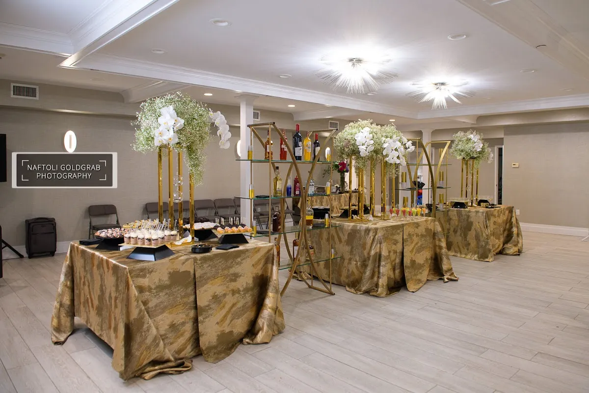 Rabbi Gruber's Shul