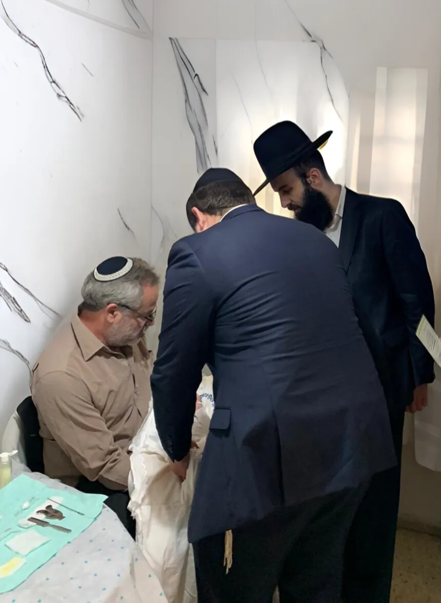 Rabbi Shlomo Golish, Certified Mohel - Bris/Circumcision — photo 4