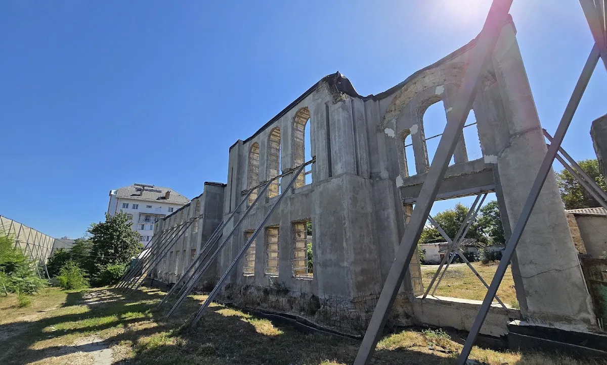 Rabbi Tsirelson Synagogue Ruins — foto 4
