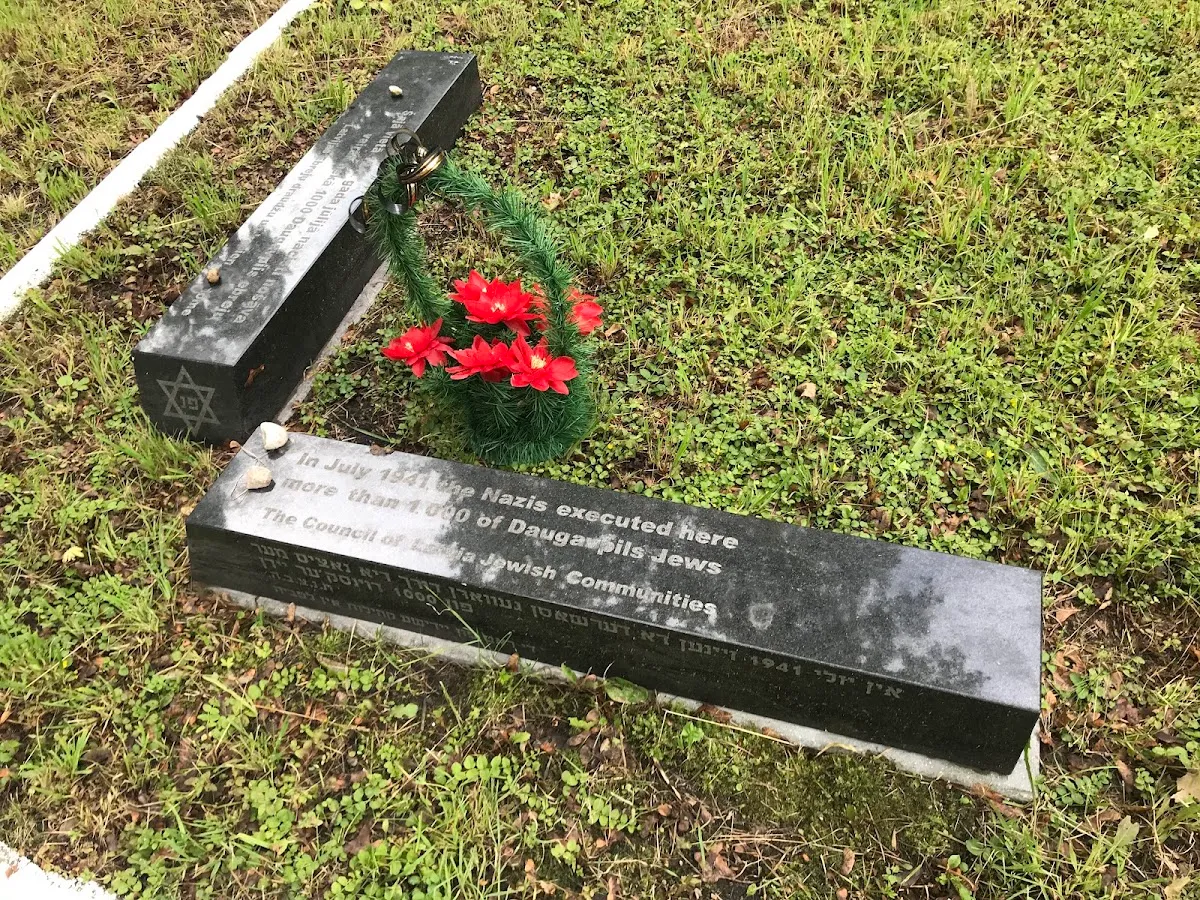 Railwaymen’s Garden Jewish memorial, Daugavpils — foto 2
