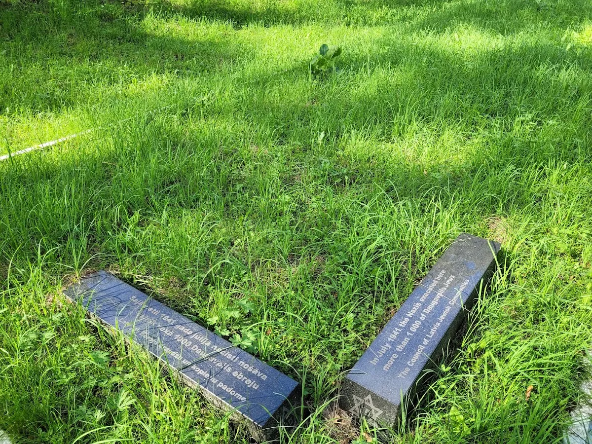 Railwaymen’s Garden Jewish memorial, Daugavpils — foto 5