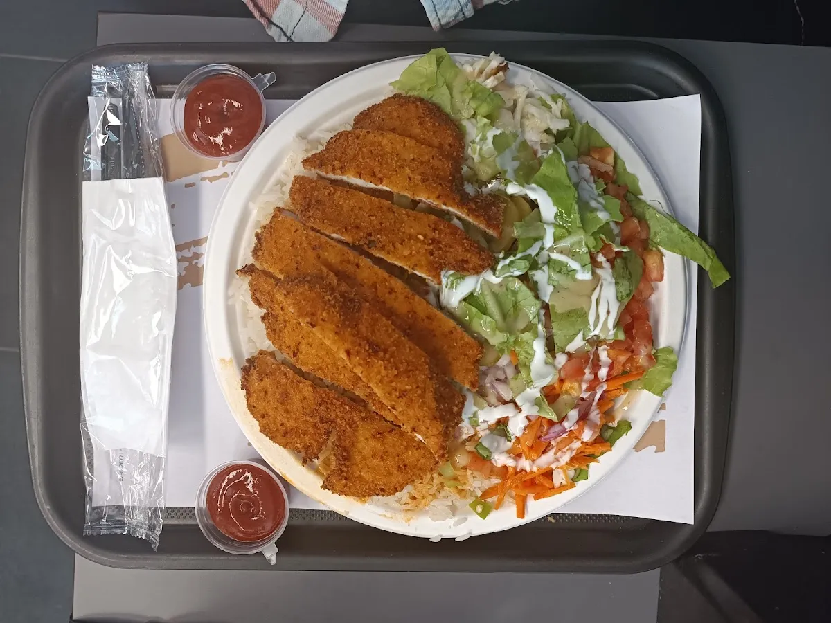 Falafel & Schnitzel 4 Ta'amim — foto 7