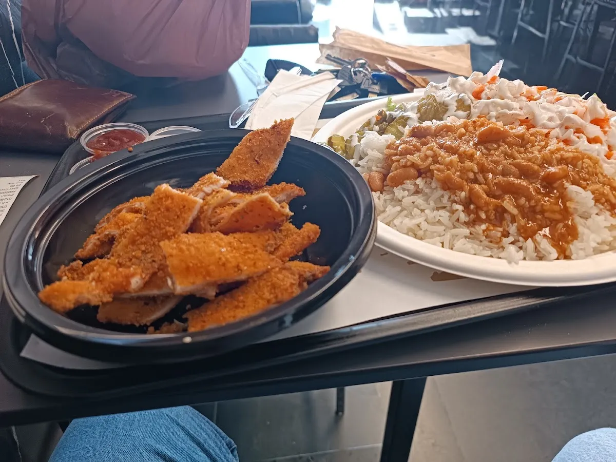 Falafel & Schnitzel 4 Ta'amim — foto 10