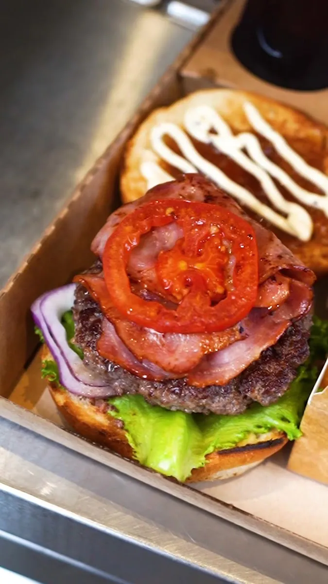 Special Burger & Roll — foto 2