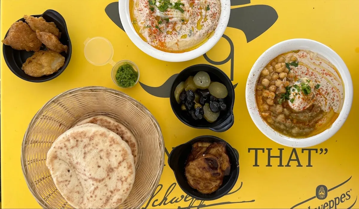 Hummus Colombo — foto 2