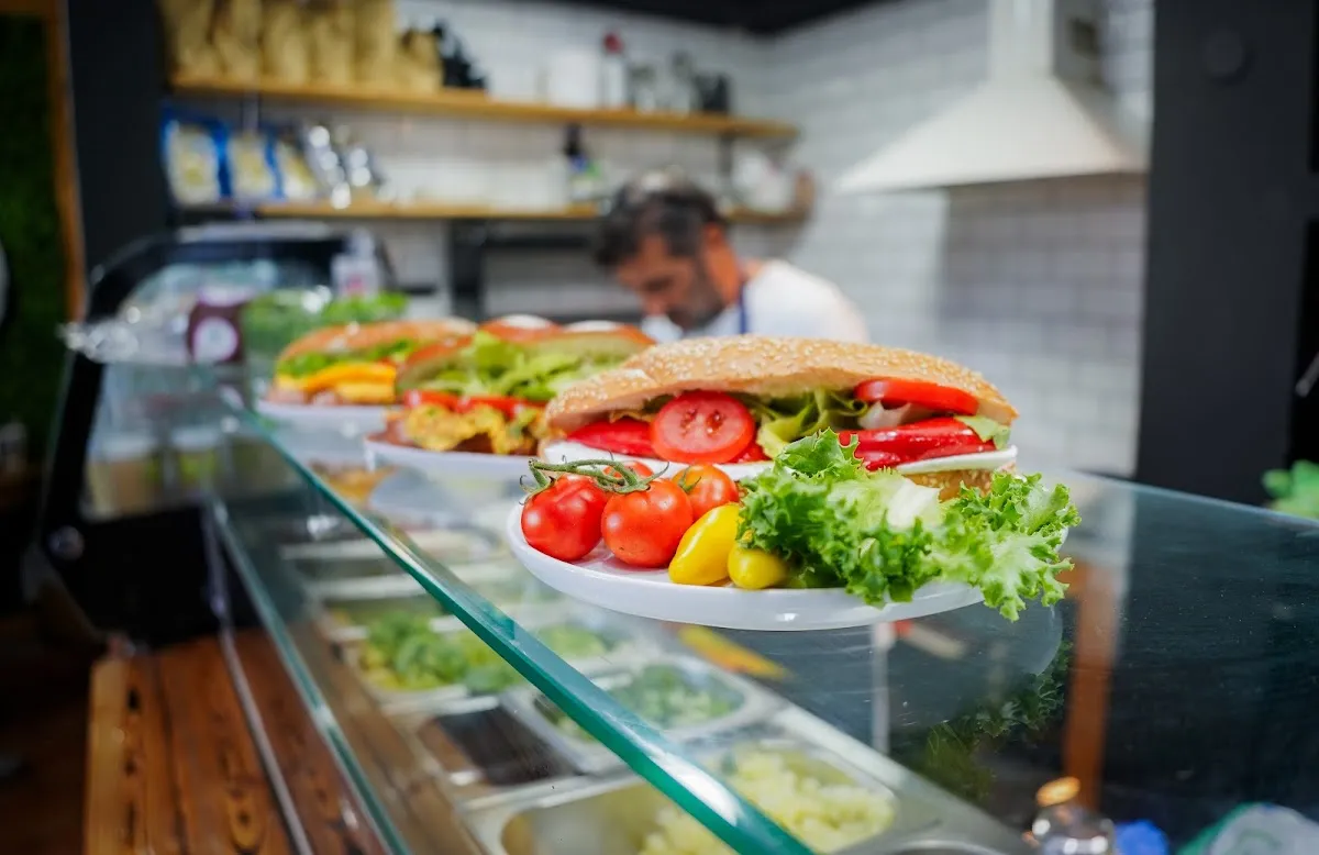 Tzarfati - Sandwiches & Salads