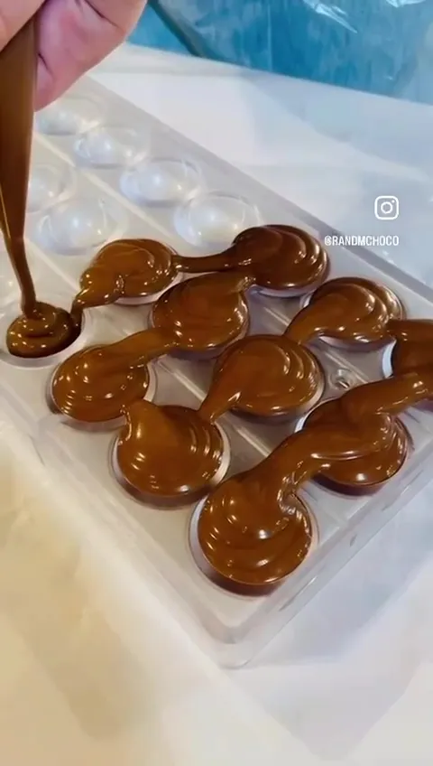 RM Fine Chocolate — photo 2