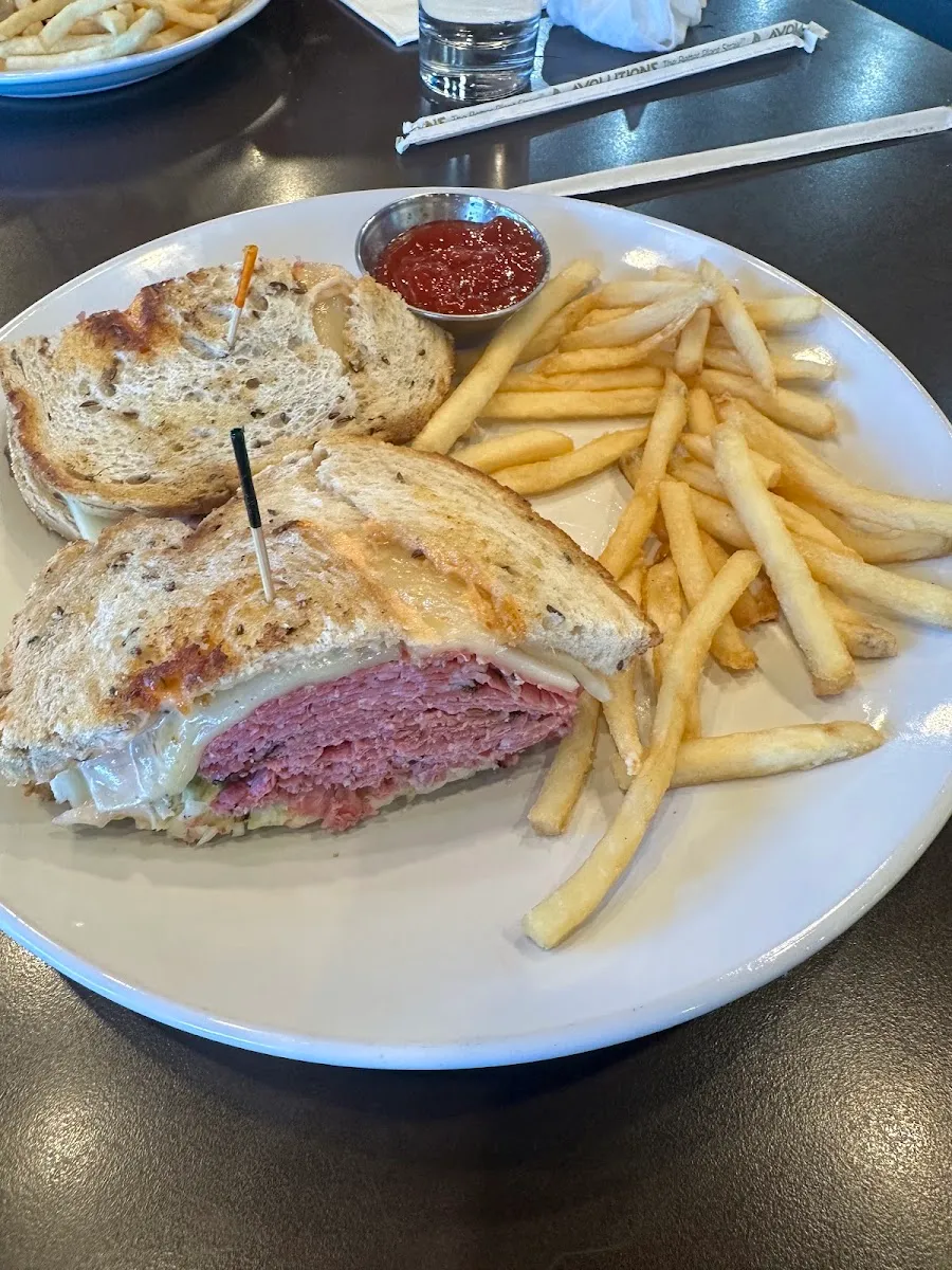Roasters N Toasters Hallandale — photo 10