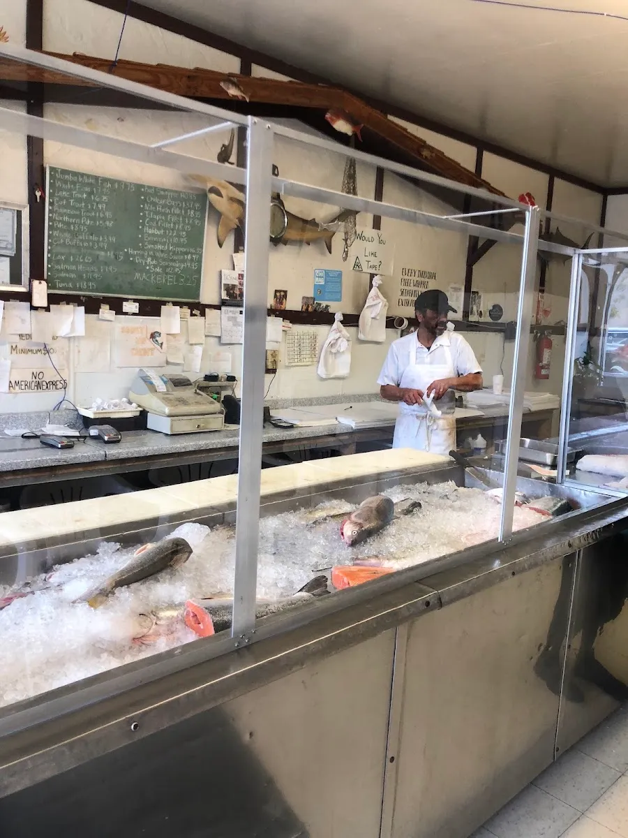 Robert's Fish Market — photo 3