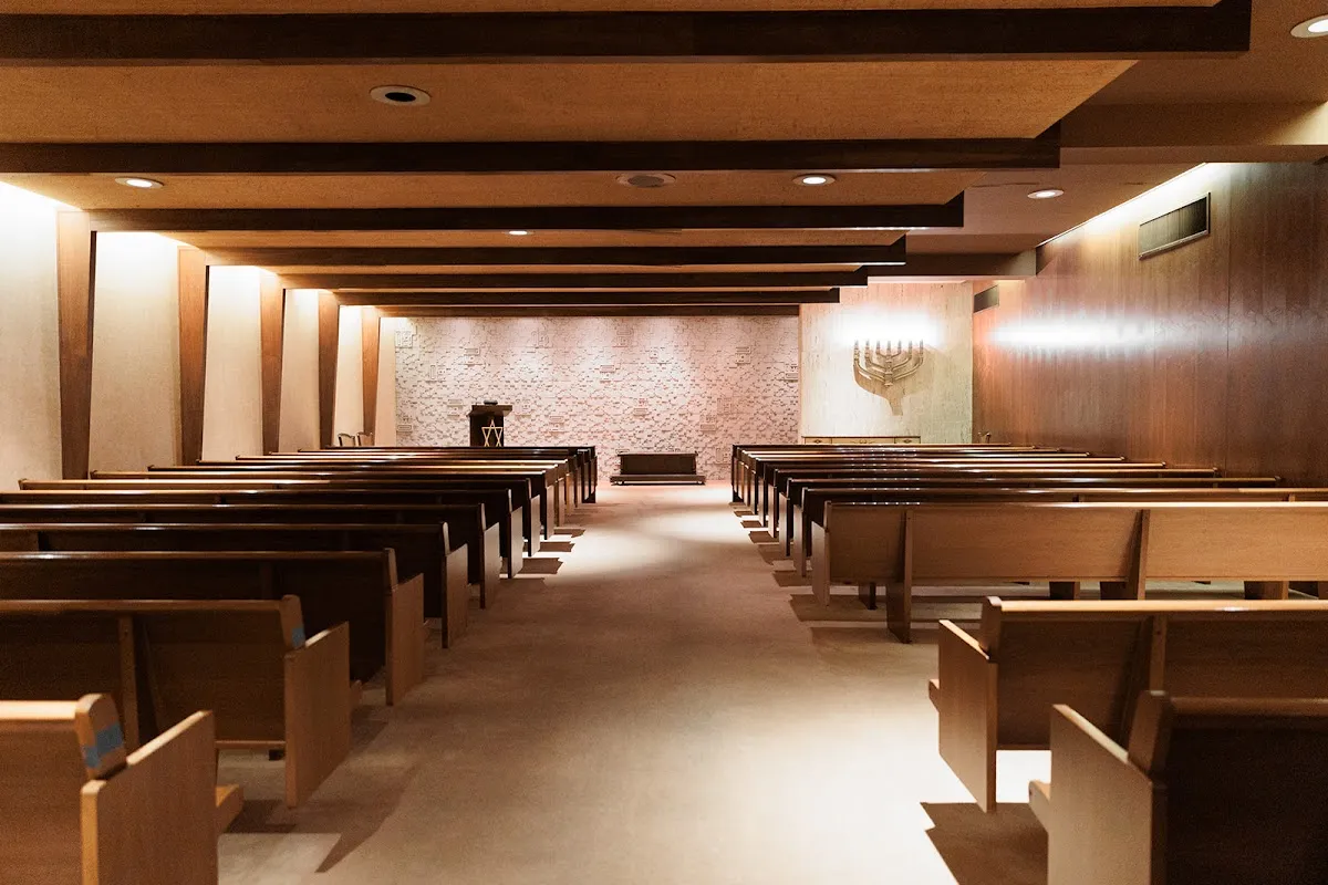 Robert Schoem's Menorah Chapel — photo 7