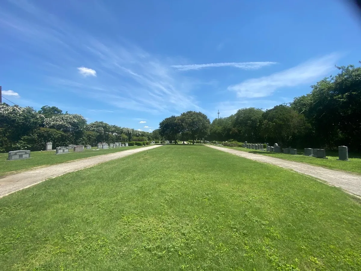 Rodfei Shalom Cemetery — foto 3