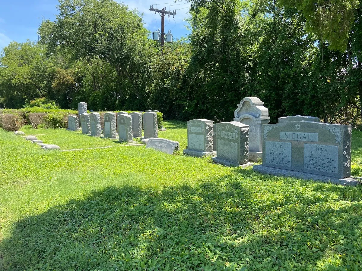 Rodfei Shalom Cemetery — foto 5