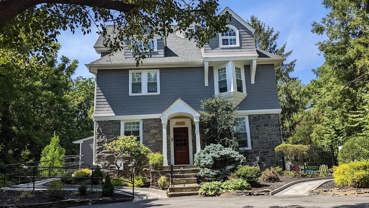 Rohr Center for Jewish Life - Chabad House