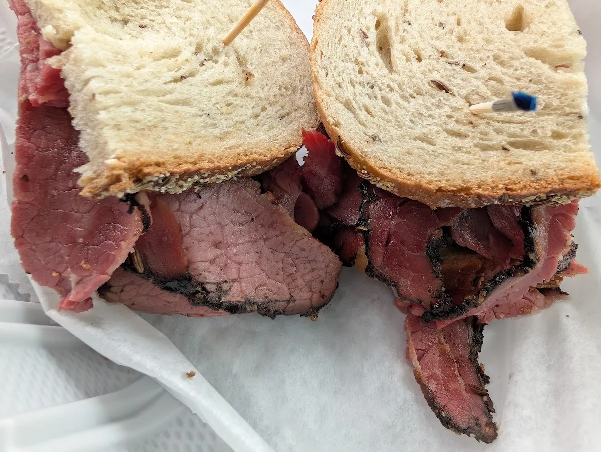 Rosenfeld's Jewish Deli — foto 2
