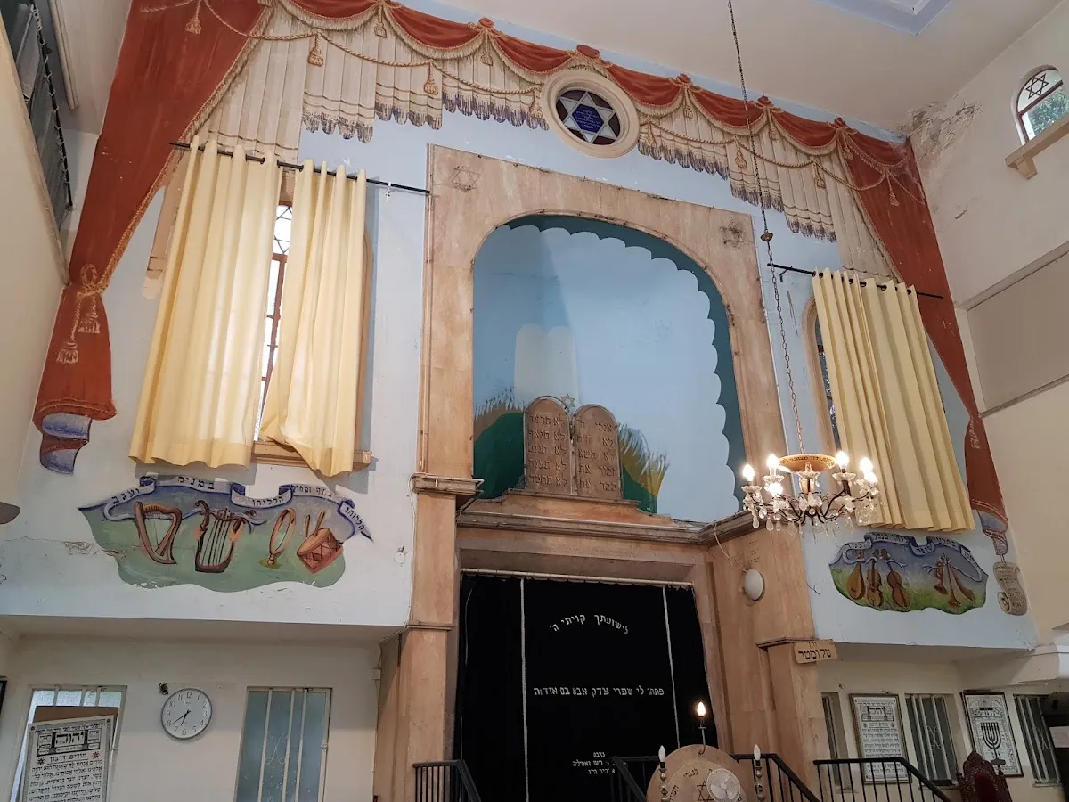 Rosh Yehudi Synagogue — foto 7