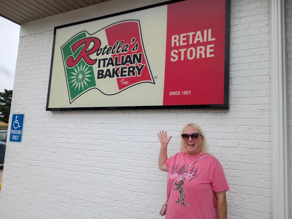 Rotella's Italian Bakery Retail Store — foto 5
