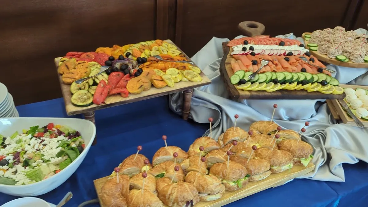 Royal Dairy Cafe & Catering — photo 6