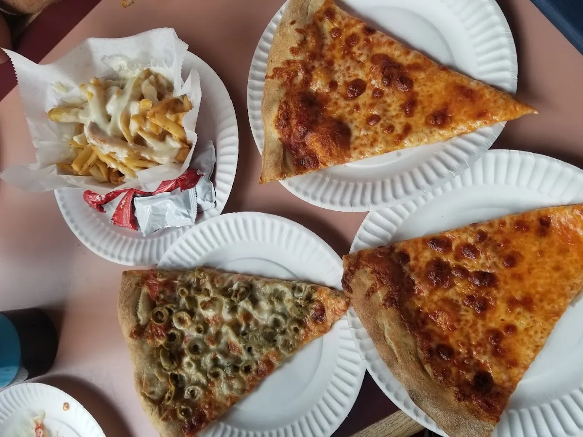 Royas Great Neck Kosher Pizza — foto 3