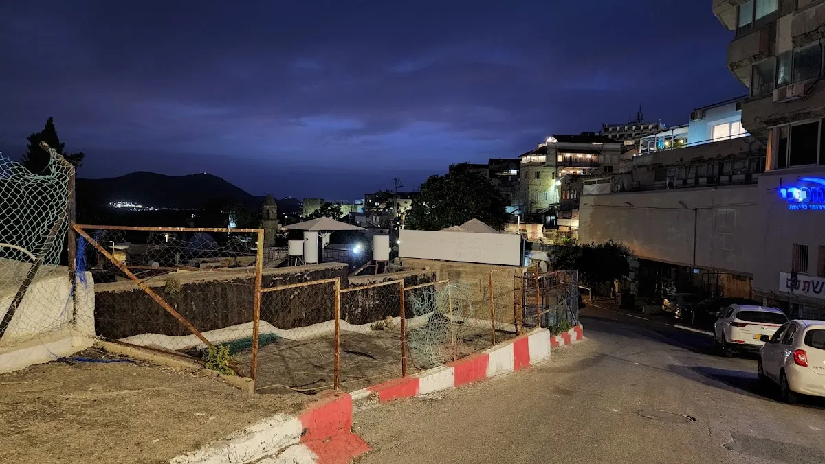 Ruins of an Ancient Synagogue in Safed — foto 5