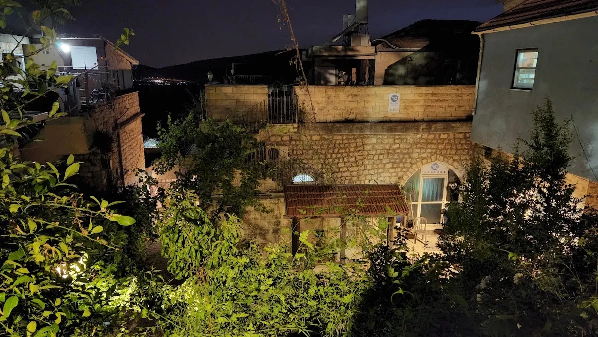 Ruins of an Ancient Synagogue in Safed — foto 7