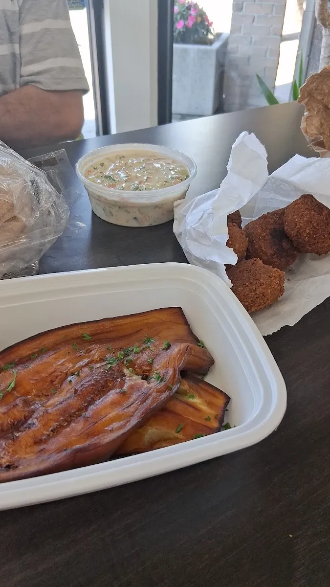 Sababa Fine Foods (Bakery, Grocery and Restaurant) — foto 5