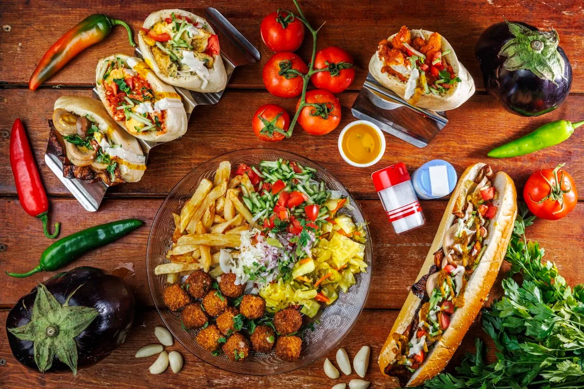 Sabich Falafel BaKikar — foto 5