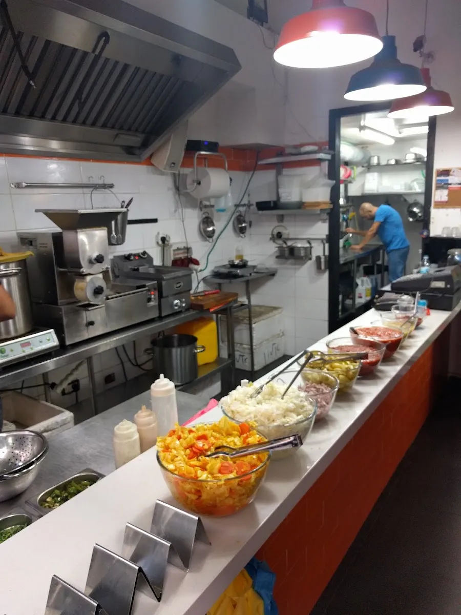 Sabich HaSharon (Nachalat Binyamin) — photo 7