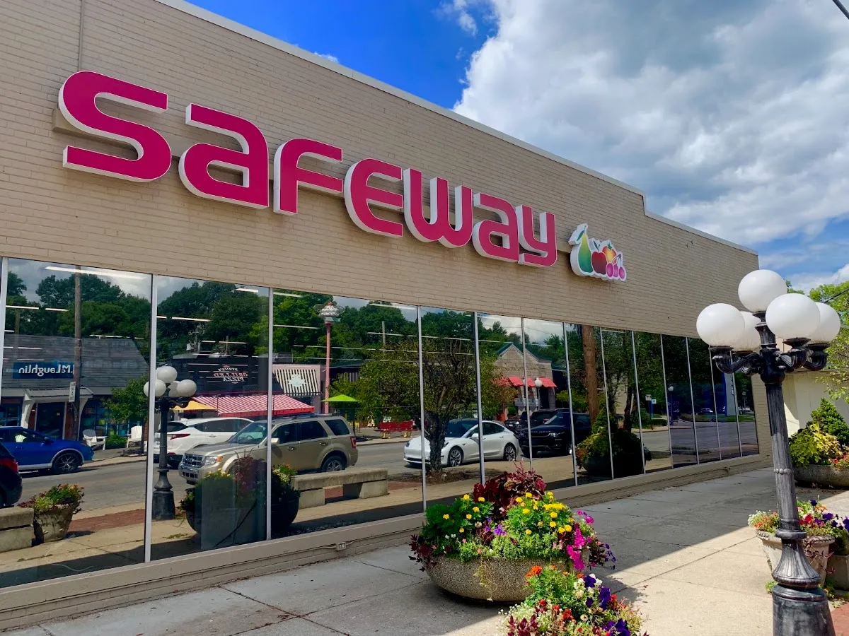 Safeway — photo 2