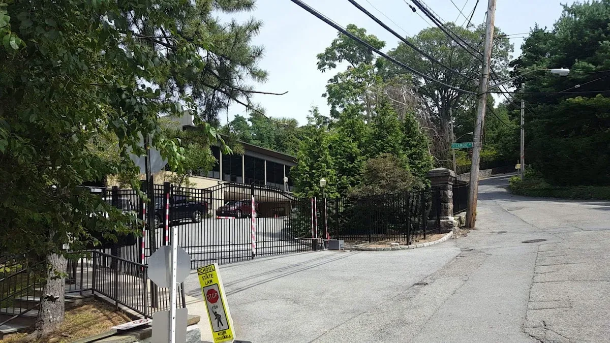 Salanter Akiba Riverdale Academy — foto 3