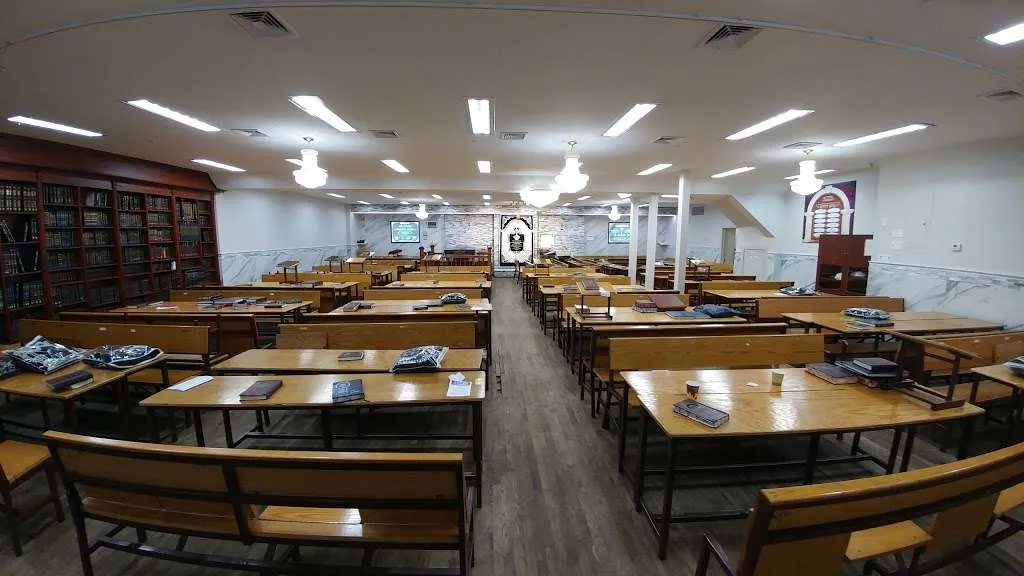 Satmar Bais Shmuel Binymen Rovna — foto 3