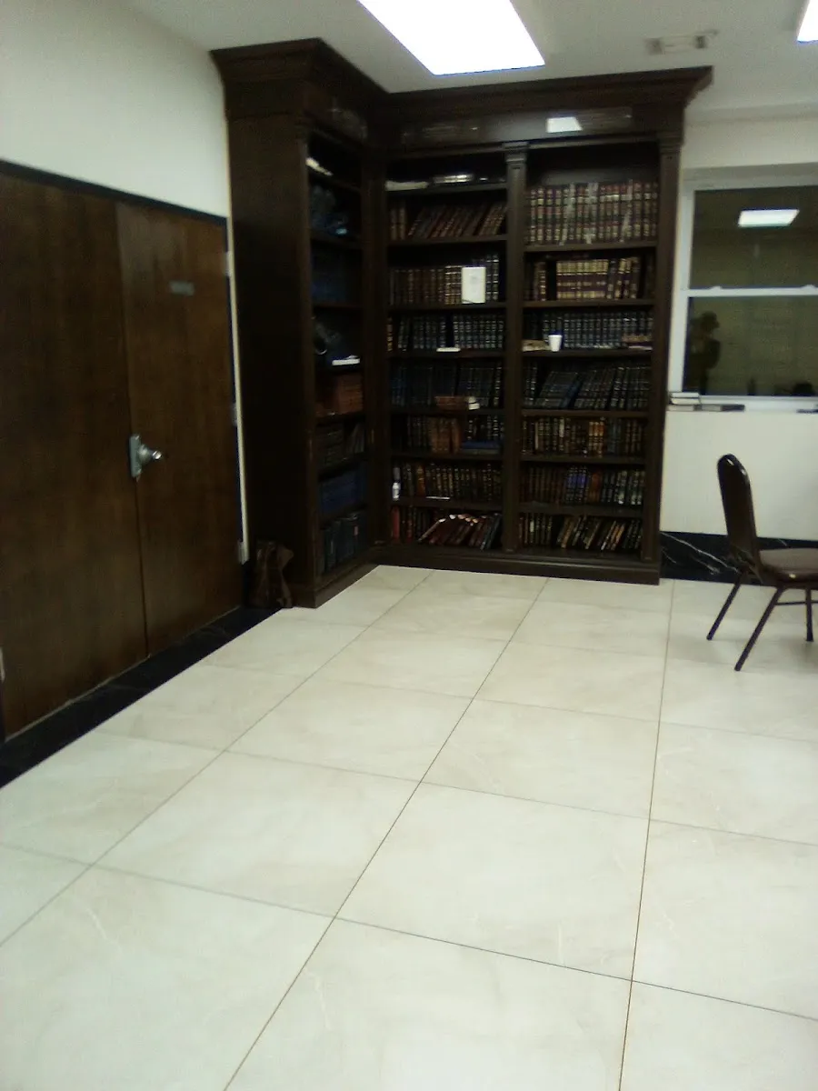 Satmar Lakewood — photo 9
