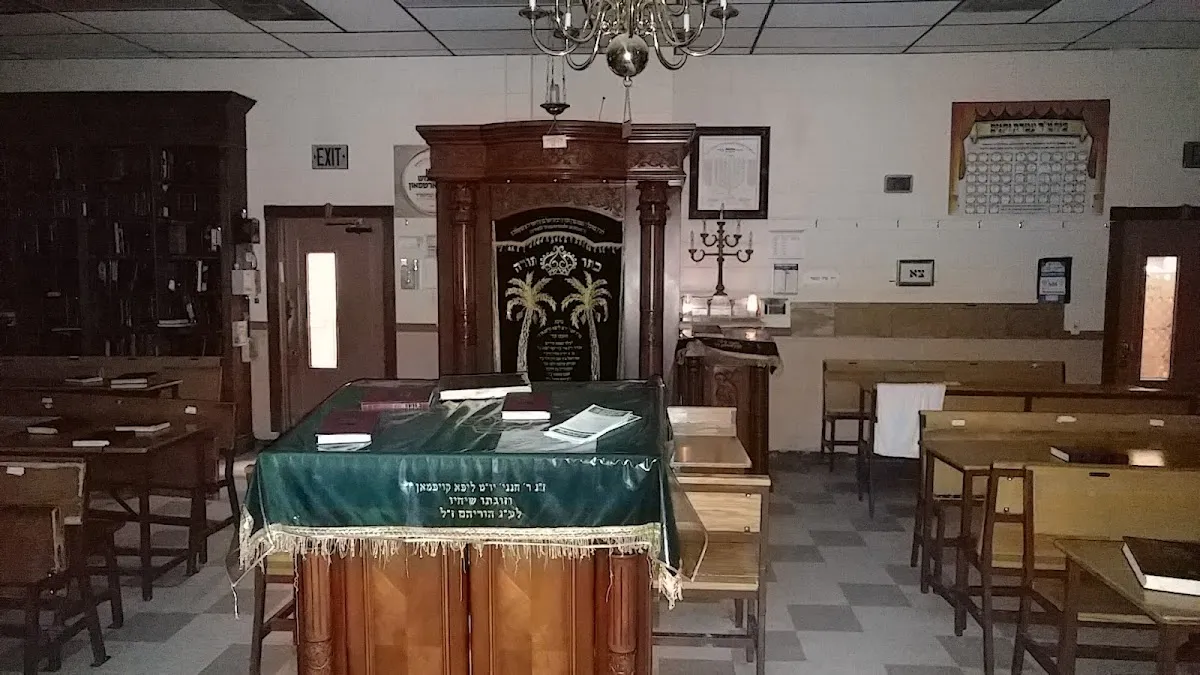 Satmar Senior Citizens Synagogue — foto 2