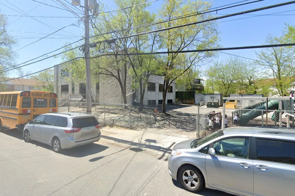 Satmar Talmud Torah And Simcha Hall