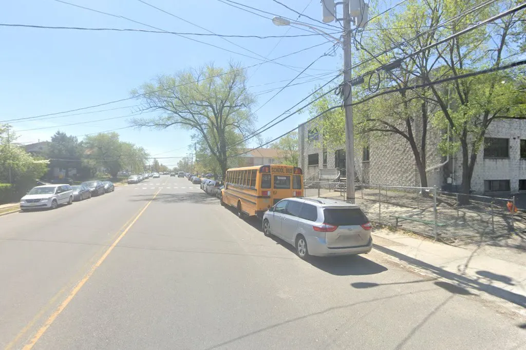 Satmar Talmud Torah And Simcha Hall — photo 3