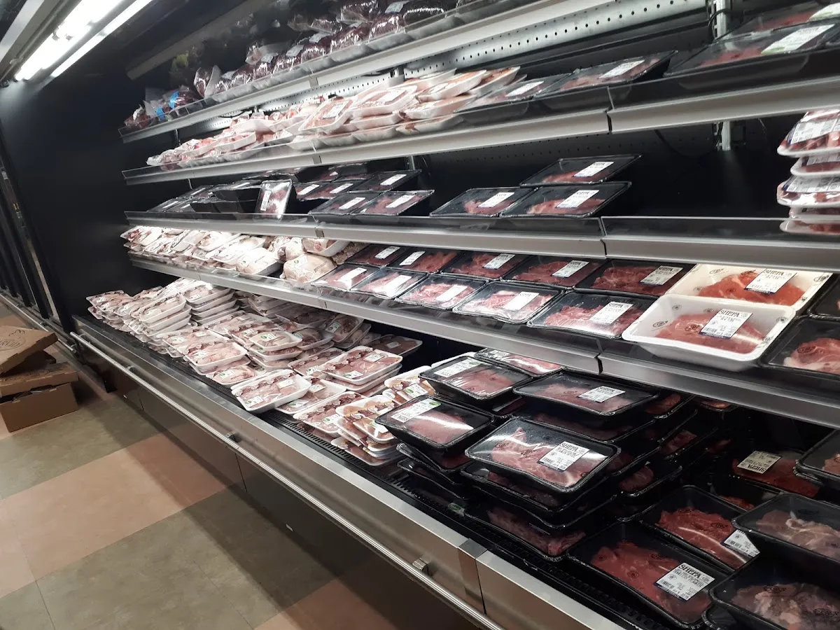 Savours Fresh Market — photo 4