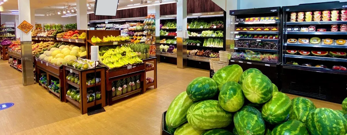 Savours Fresh Market — photo 5