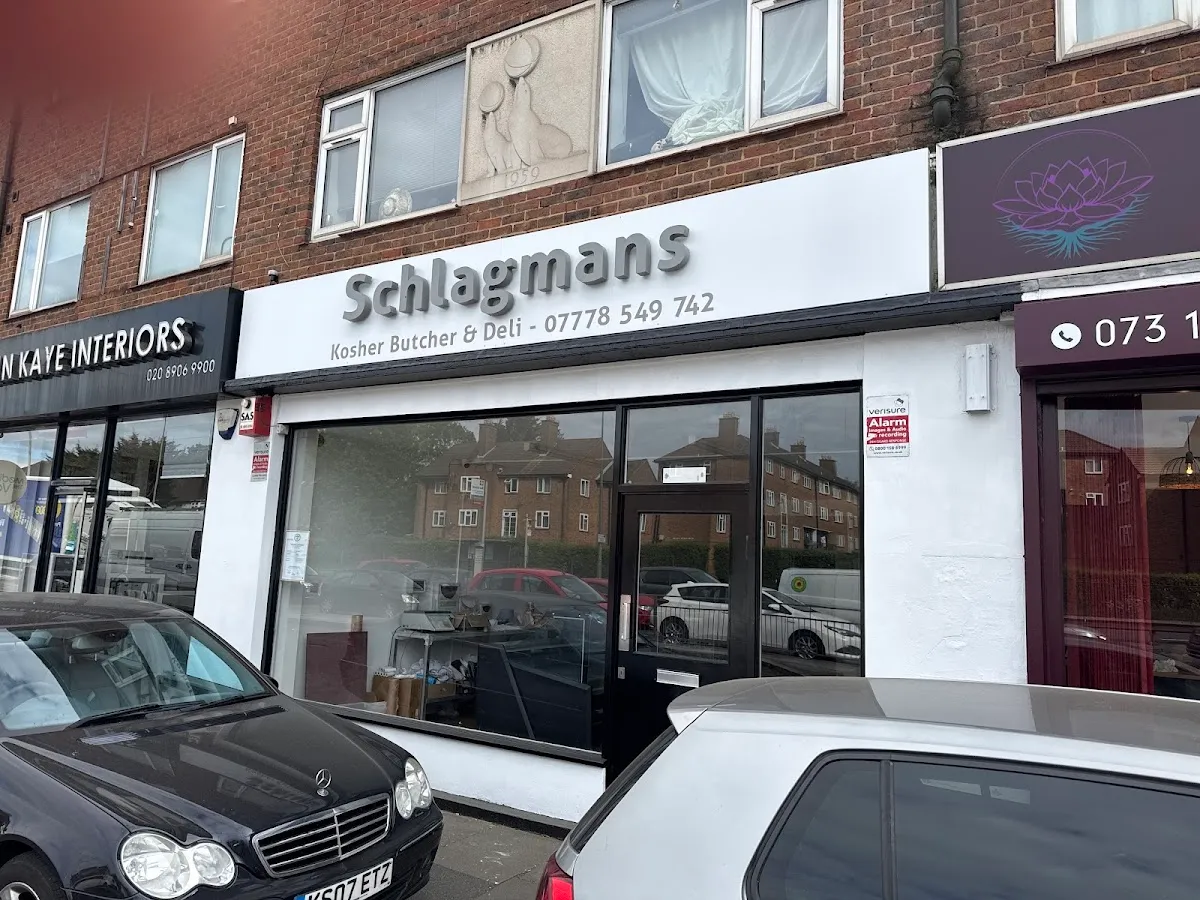 SCHLAGMANS KOSHER BUTCHERS — foto 4